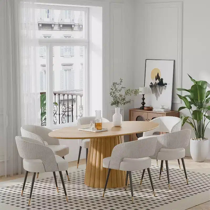 Table à manger ronde en bois massif de 67 pouces de style nordique, grande table ronde moderne et simple pour restaurant à domicile, design de luxe léger.