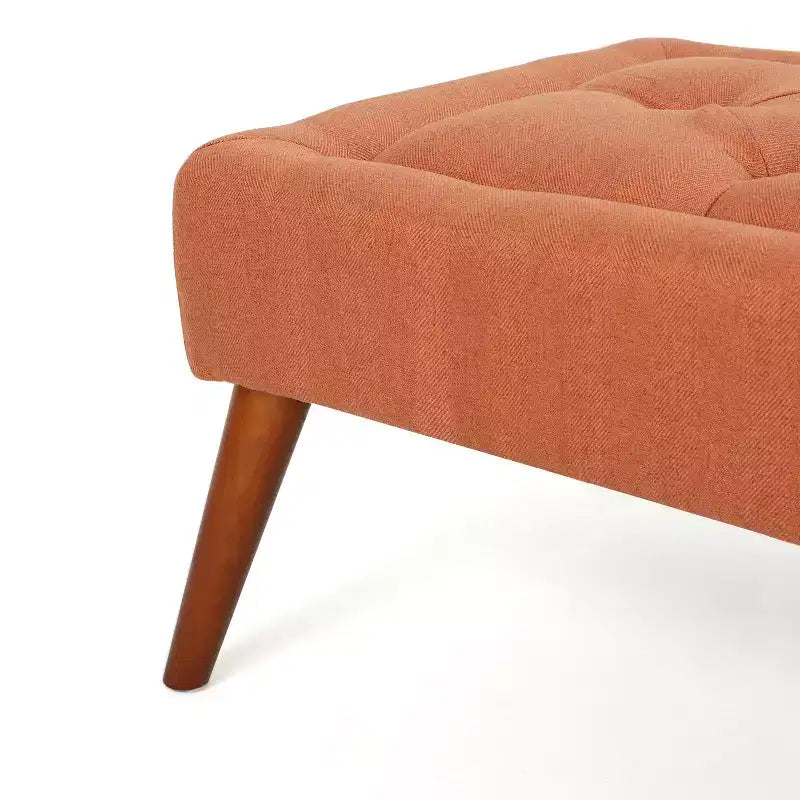 Pouf rembourré capitonné Mid-Century Modern 50", pieds en bouleau, tissu polyester orange