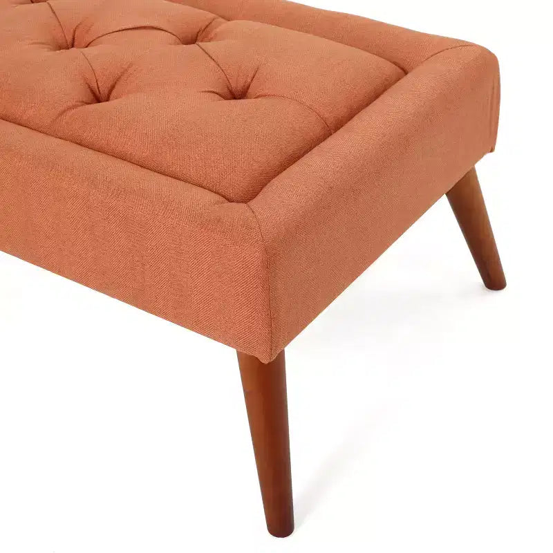 Pouf rembourré capitonné Mid-Century Modern 50", pieds en bouleau, tissu polyester orange