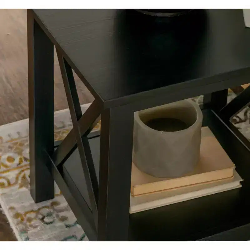 Table d'appoint en pin massif avec étagère inférieure, finition noire, 50,8 cm L x 43,2 cm P x 55,9 cm H